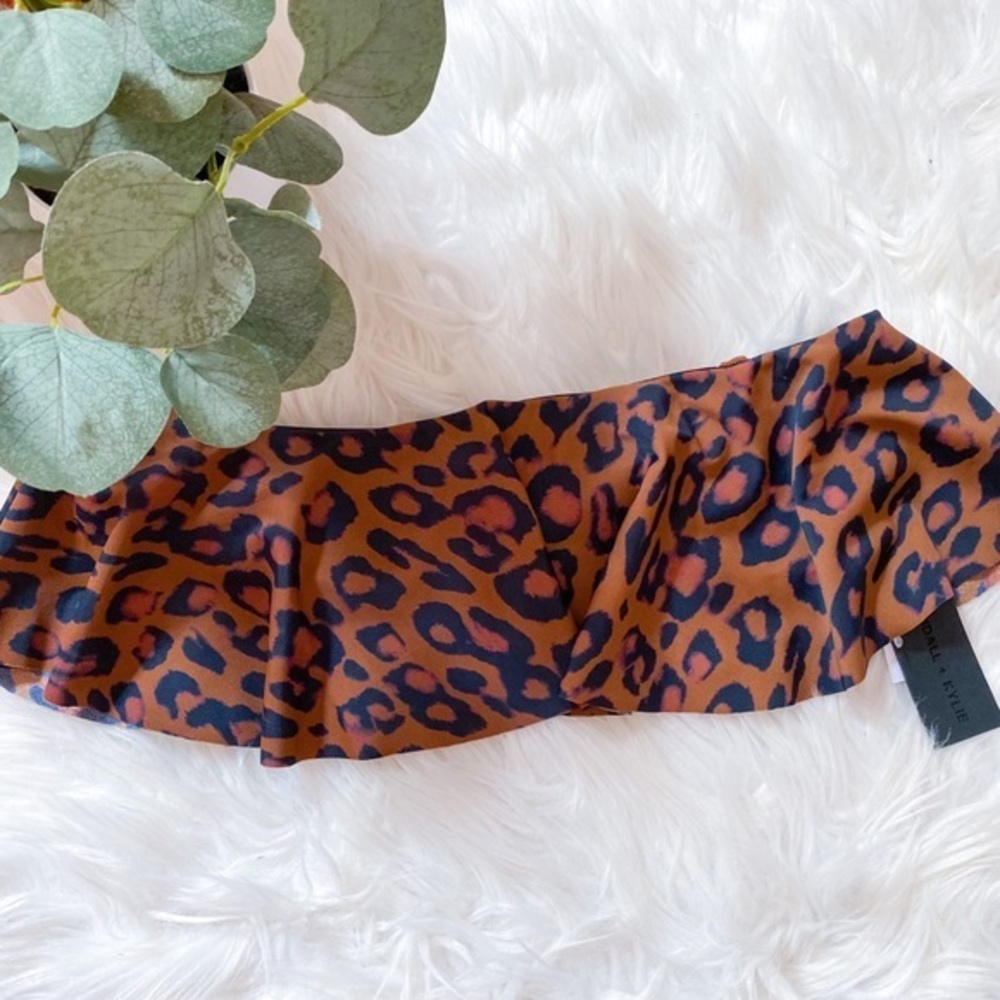 NWT: Kendall and Kylie Leopard Ruffle Swim Top Womens Medium Bikini Strapless